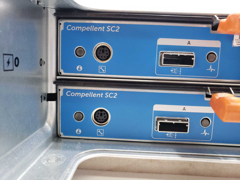 Dell Compellent SC220 2U JBOD 2.5\\" Storage Array 2x Compellent SC2 READ [