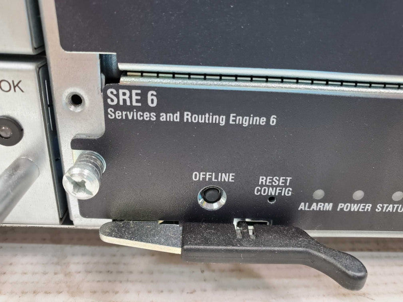 Juniper SRX650 w/ SRX-GP-2XE-SFPP-TX, 1* SRX600-SRE6H, Gateway Firewall )
