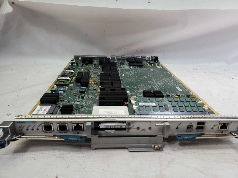 CISCO N7K-SUP1 8G Nexus 7000 Supervisor Module w/ External 8GB Flash )