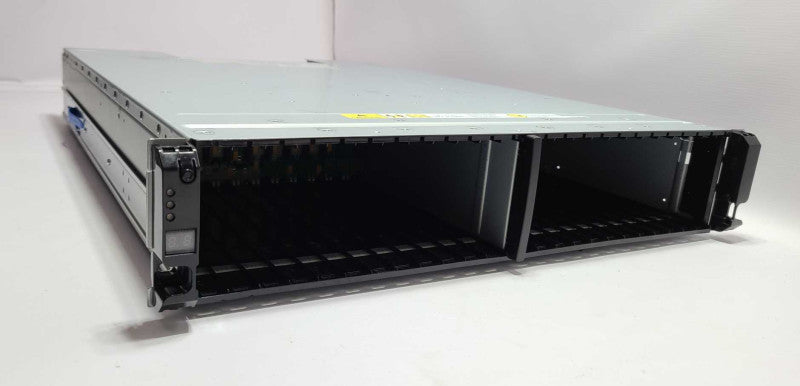 Dell EB-2425 24-Bay Expansion Hard Drive Array 24x 2.5\\" Bay 2x 0952913-07 6GB $