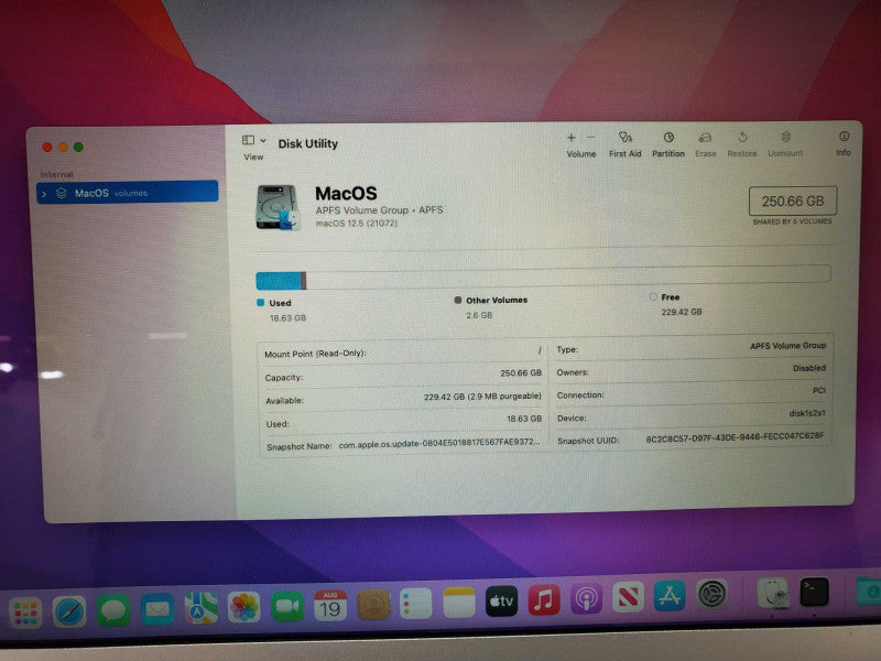 Apple MacBook Air 13\\" 2017 Core i7-5650U @ 2.2 GHz 8GB DDR3 250GB SSD (