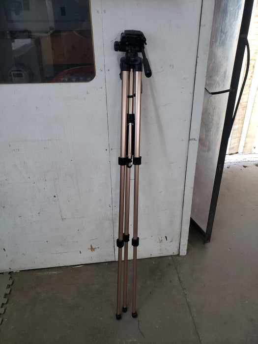 Lightweight Tripod for camera 1M high [