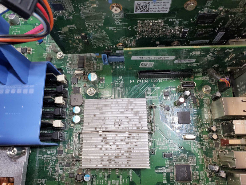 Dell Precision T3500 Xeon W3530 @2.8GHz 12GB DDR3 Quadro 2000 )