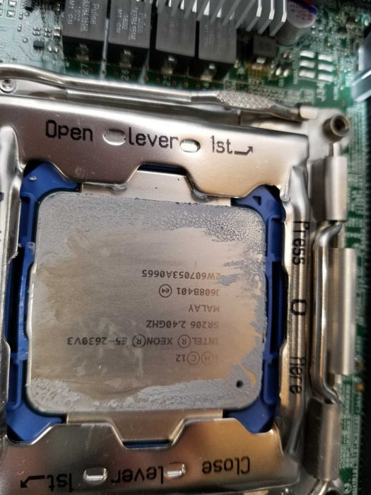 HP BL460c G9 blade Server, 2x Xeon E5-2630v3 2.4GHz, No RAM _