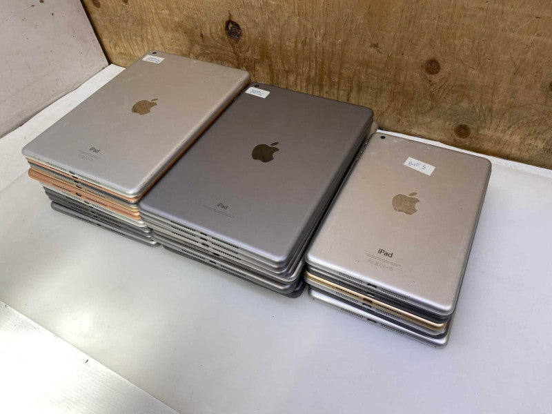 x28 iPad for Parts (ST5)