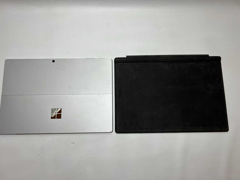 Surface Pro 4 with i7-6650U CPU 8GB RAM & 256GB Storage  -