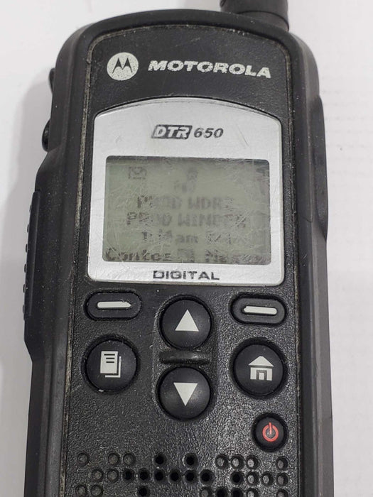 Motorola DTR 650 2-Way Radio FCC# AZ489FT5852 Model# DTR650 |