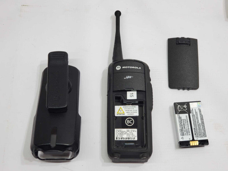 Motorola DTR 650 2-Way Radio FCC# AZ489FT5852 Model# DTR650 |