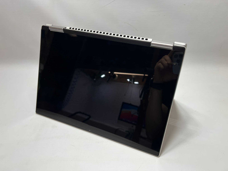 Lenovo YOGA 720-13IKB with i7-8550U 16GB R AM & 256GB SSD -