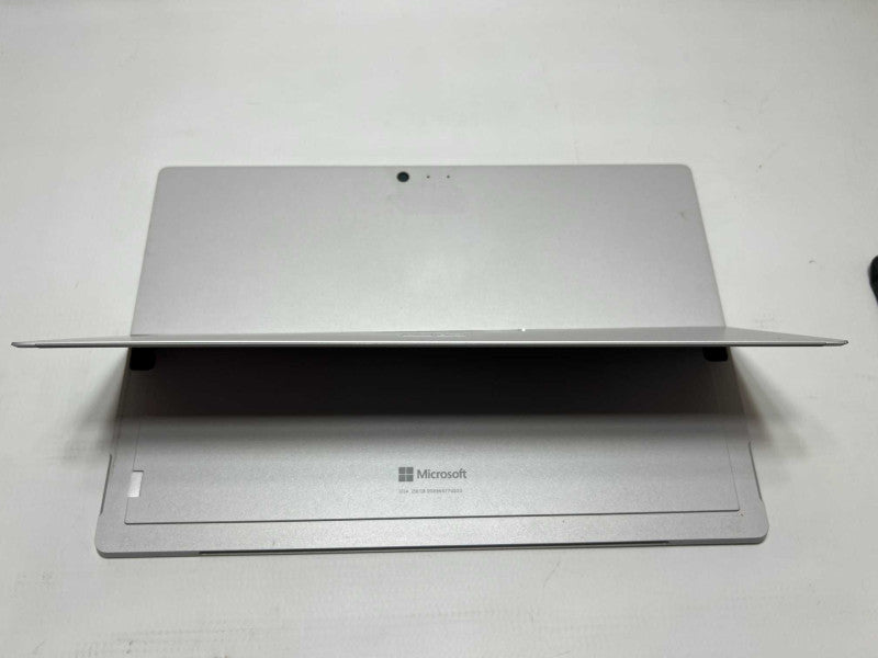 Surface Pro 4 with i7-6650U 8GB RAM & 256GB Storage READ -