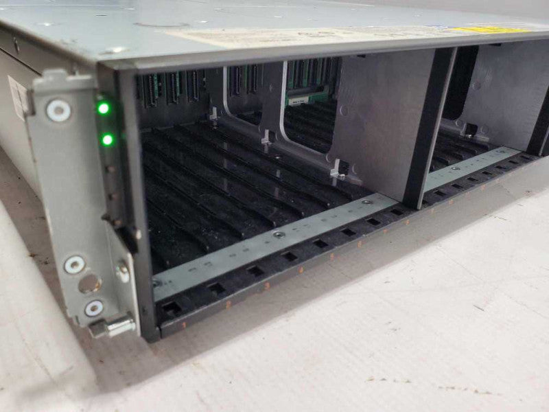 IBM 2072-12E Storwize V3700 w/ 2x 00AR108 Modules |