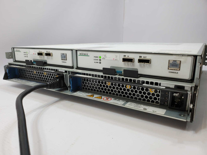 HITACHI EXPANSION ARRAY R0397-F0101, 2x PSU, 2x Ctrl, 24x 2.5\\" No HDD (