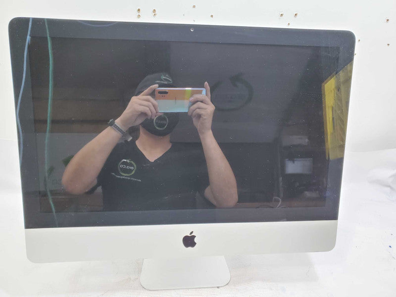 Apple 21.5\\" iMac A1311 M.2010 Core I3-550 @ 3.2GHz 4GB 1TB HD 5670 )