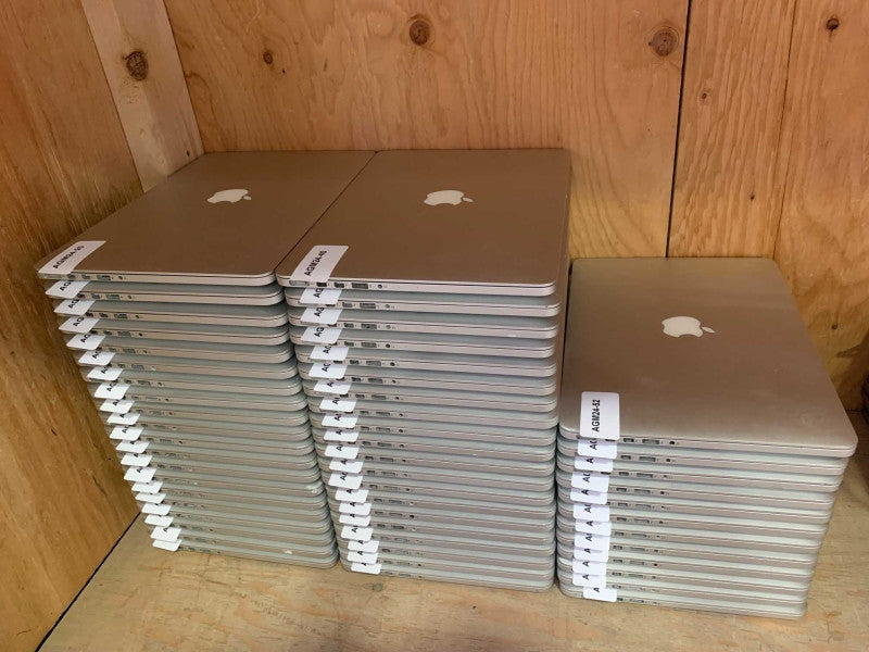 (AGM24-52) 52x Macbook Pro 2015