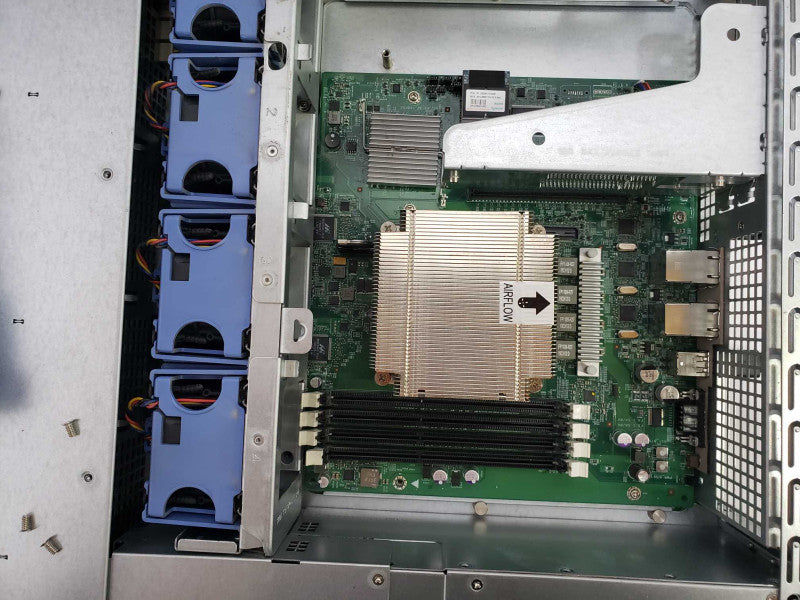 Lenovo EMC PX12-400R 12-Bay Rackmount NAS Network Storage Array VGA 32044500 [