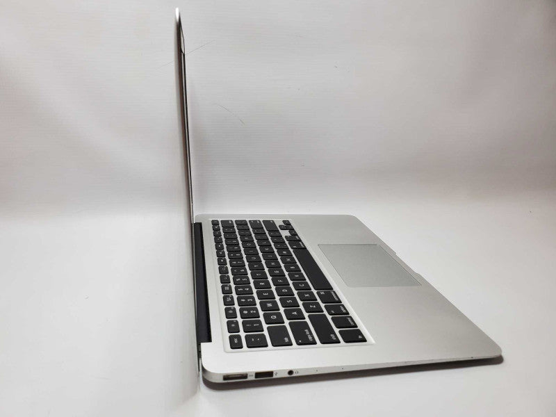Apple MacBook Air 13\\" Early 2015 Core i5-5250U @ 1.6 GHz 4GB DDR3 120GB SSD (