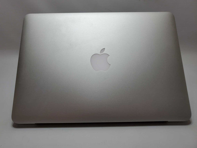Apple MacBook Pro 2015 13\\" Retina i5-5257U @ 2.7 GHz 8GB DDR3 250GB SSD (