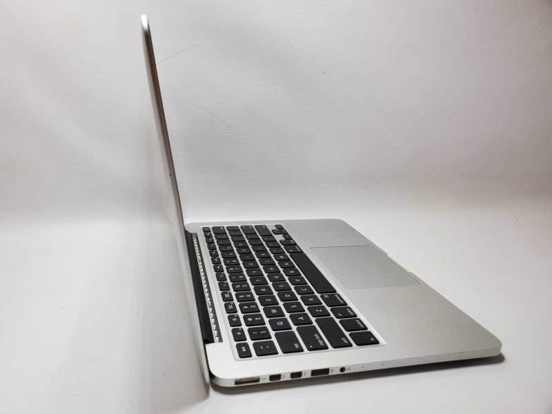 Apple MacBook Pro 2015 13\\" Retina i5-5257U @ 2.7 GHz 8GB DDR3 250GB SSD (