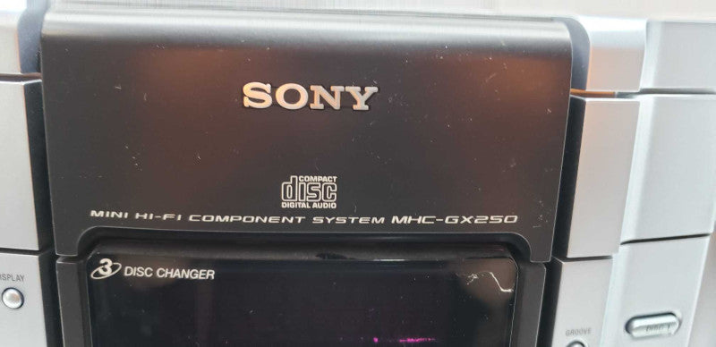 Sony Mini Hi-fi Component System MHC-GX250 W/ pair of speakers #