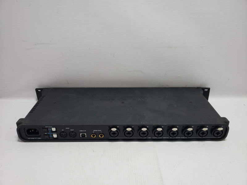 MOTU 8pre 16x12 USB Audio Interface and Optical Expander with 8 Mic Inputs [