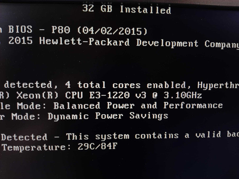 HP ProLiant DL320e G8 v2 Xeon E3-1220v3 3.1GHz QC/32GB, P222 Array, No HDDs ~