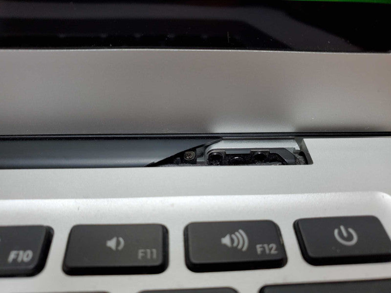 Apple MacBook Air 2017 13\\" Core i5-5350U @ 1.8 GHz 8GB DDR3 120GB SSD *READ* (