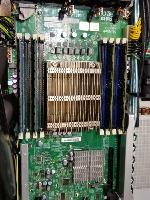 SuperMicro X9SRG-F, Xeon E5-2650 2.0GHz, 32GB RAM, Xeon Phi 5110P Card, 2.5\\" _