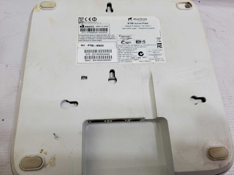 Ruckus ZoneFlex R700 802.11ac Wireless Access Point 901-R700-WW00 )