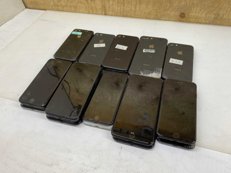 x25 iPhones for Parts (OQ1)