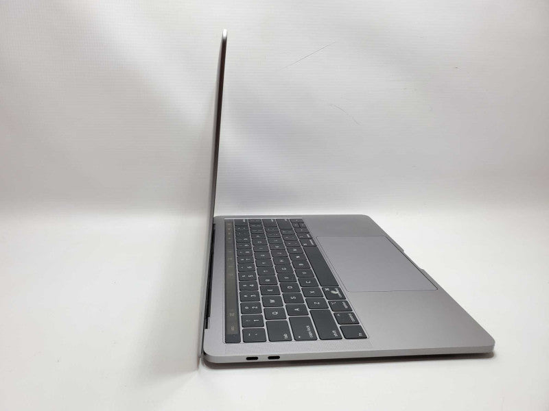 Macbook Pro 2018 13\\" w/ Touch Bar Core i7-8559U @ 2.7 GHz 16GB 250GB SSD (