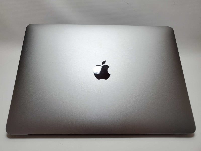 Macbook Pro 2018 13\\" w/ Touch Bar Core i7-8559U @ 2.7 GHz 16GB 250GB SSD (