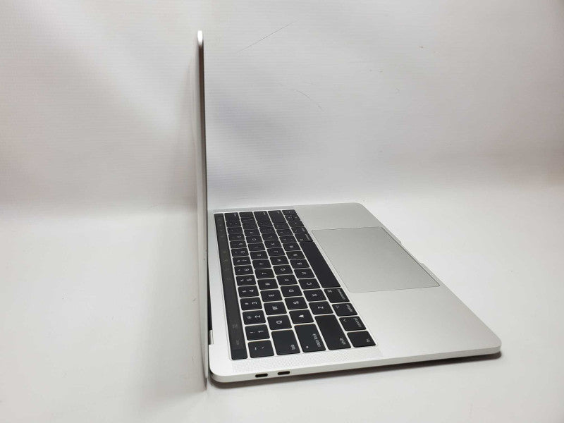 Macbook Pro 2017 13\\" w/ Touch Bar Core i7-7567U@ 3.5 GHz 16GB 500GB SSD *READ* (