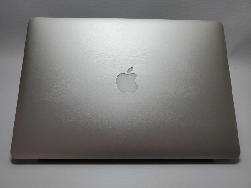 MacBook Pro 2015 15\\" Retina i7-4770HQ@ 2.2 GHz 16GB DDR3 120GB SSD (
