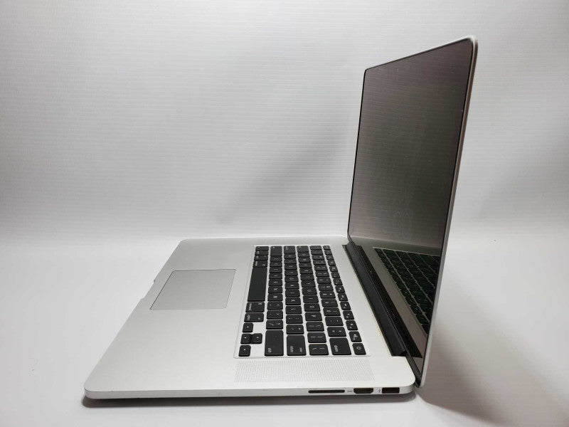 MacBook Pro 2015 15\\" Retina i7-4770HQ@ 2.2 GHz 16GB DDR3 120GB SSD (