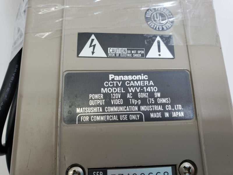 Panasonic CCTV Camera WV-1410 w/ Tokina TV ZOOM LENS 1:1.8 / 12.5-75mm MACRO )