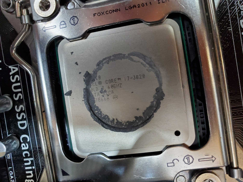 Custom PC Rackeable Core i7-3820 @ 3.6 GHz 32GB 5x 3.5\\" No HDD (