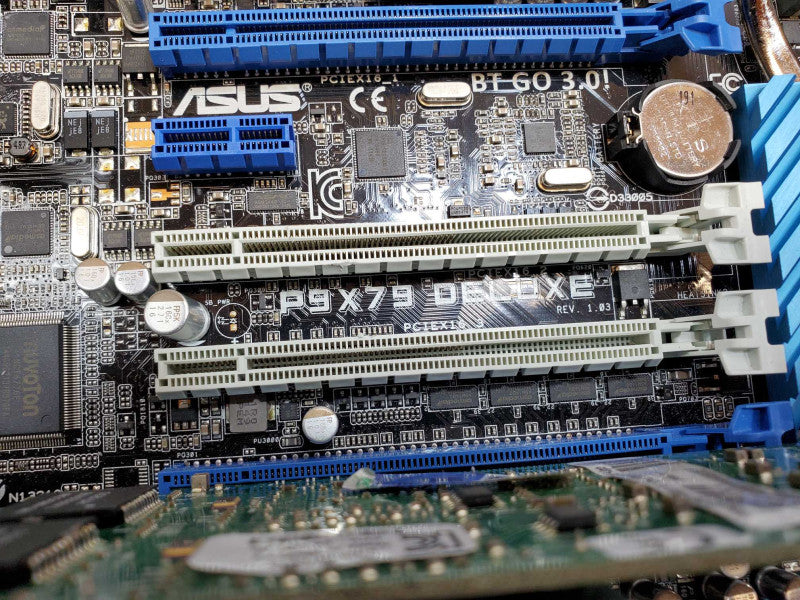 Custom PC Rackeable Core i7-3820 @ 3.6 GHz 32GB 5x 3.5\\" No HDD (