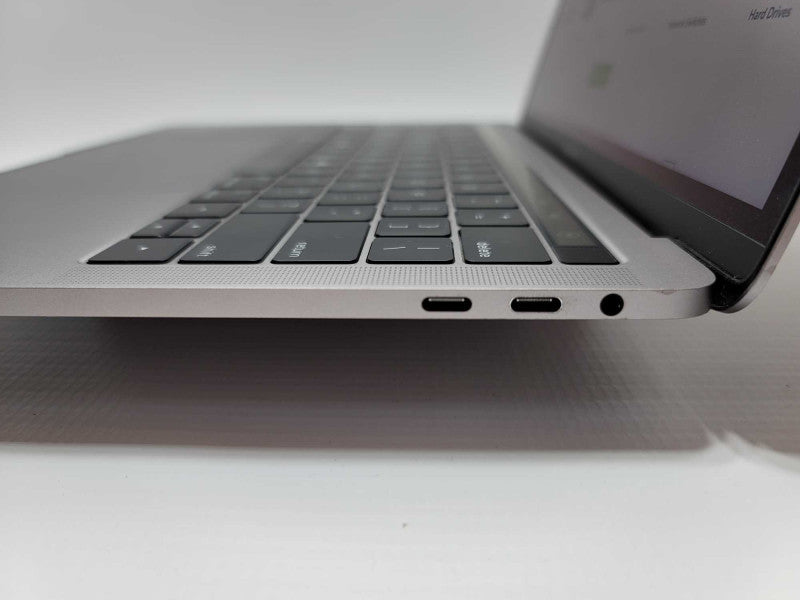 MacBook Pro 13-inch 2018 TouchBar i7 CPU @ 2.7Ghz 16GB RAM & 256GB Storage  -