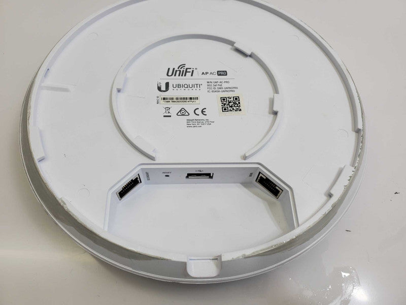 Ubiquiti Networks UniFi AC Pro AP Access Point UAP-AC-PRO )
