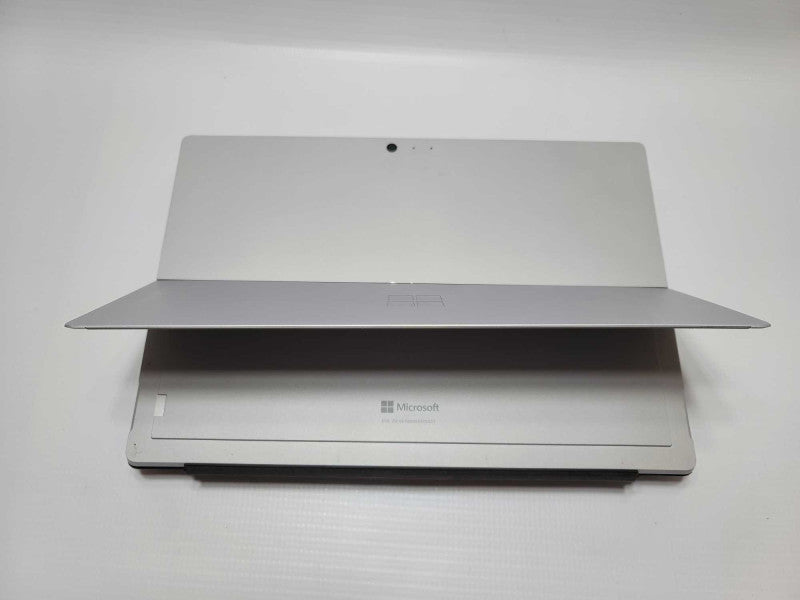Surface Pro 4 with i7-6650U 8GB RAM & 256GB Storage  -