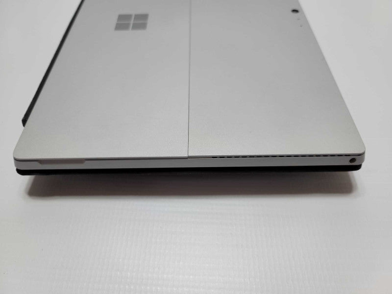 Surface Pro 4 with i7-6650U 8GB RAM & 256GB Storage  -