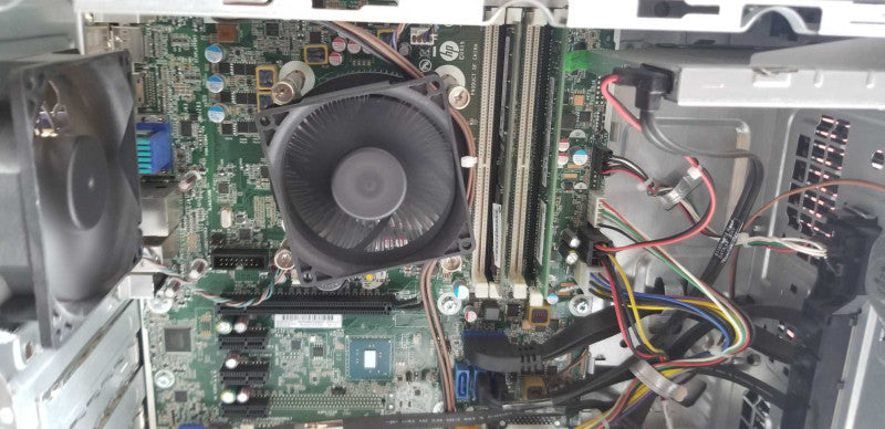 HP ProDesk 600 g2 MT i3-6100 4GB RamDeesktop =