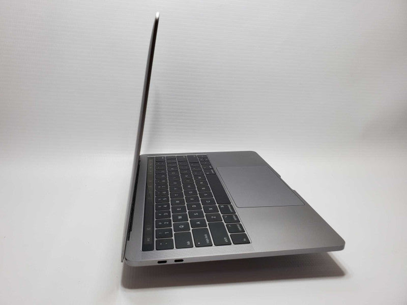 Macbook Pro 2017 13\\" w/ Touch Bar Core i7-7567U@ 3.5 GHz 16GB 250GB SSD *READ* (