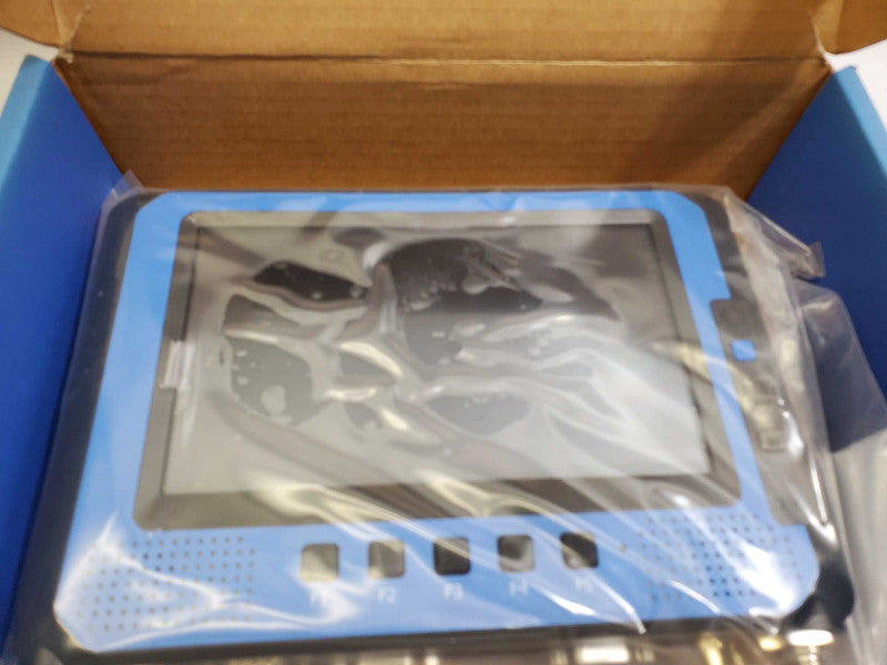 Ubiqconn MT7000 7\\" All-in-one In-Vehicle Terminal )