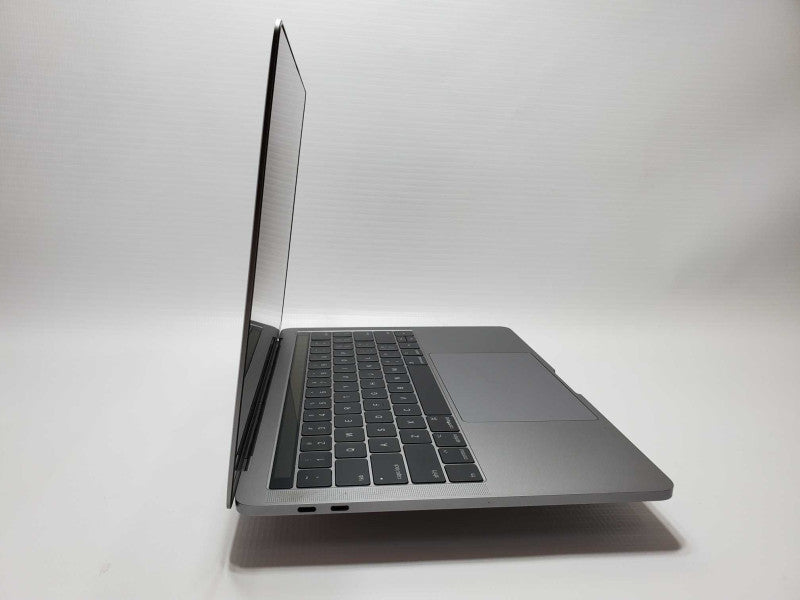 Macbook Pro 2017 13\\" w/ Touch Bar Core i7-7567U@ 3.5 GHz 16GB 250GB SSD *READ* (