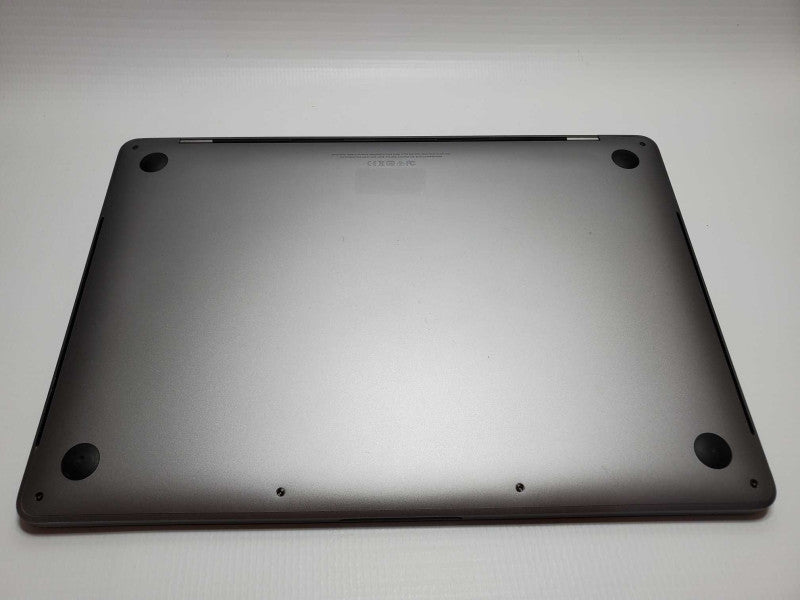Macbook Pro 2017 13\\" w/ Touch Bar Core i7-7567U@ 3.5 GHz 16GB 250GB SSD *READ* (