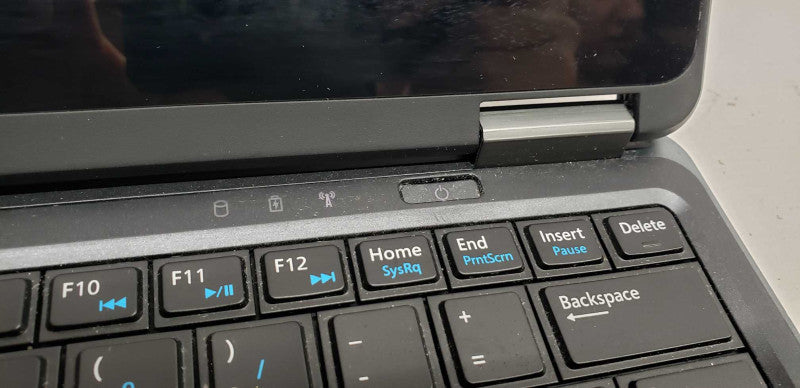 Dell Latitude E7240 I7-4600u @ 2.10ghz / 8gb ram / 12.5\\" / MZMTE256HMHP SSD   #