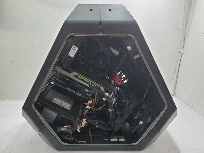 Dell Alienware Area 51 R2, i7-5820k 8GB DDR4 RAM GTX 970 4GB |