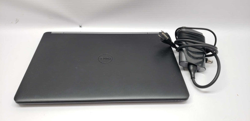 Dell lattitude E7470 i5-6300U @ 2.40ghz / 8gb ram / 256gb NvME SSD