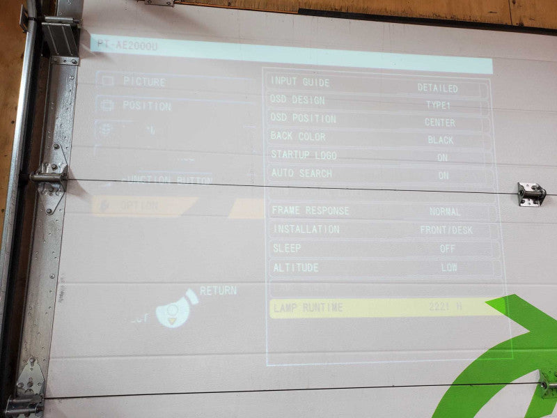 Panasonic LCD projector PT-AE2000U, 2221 Hrs Lamp runtime, Read _
